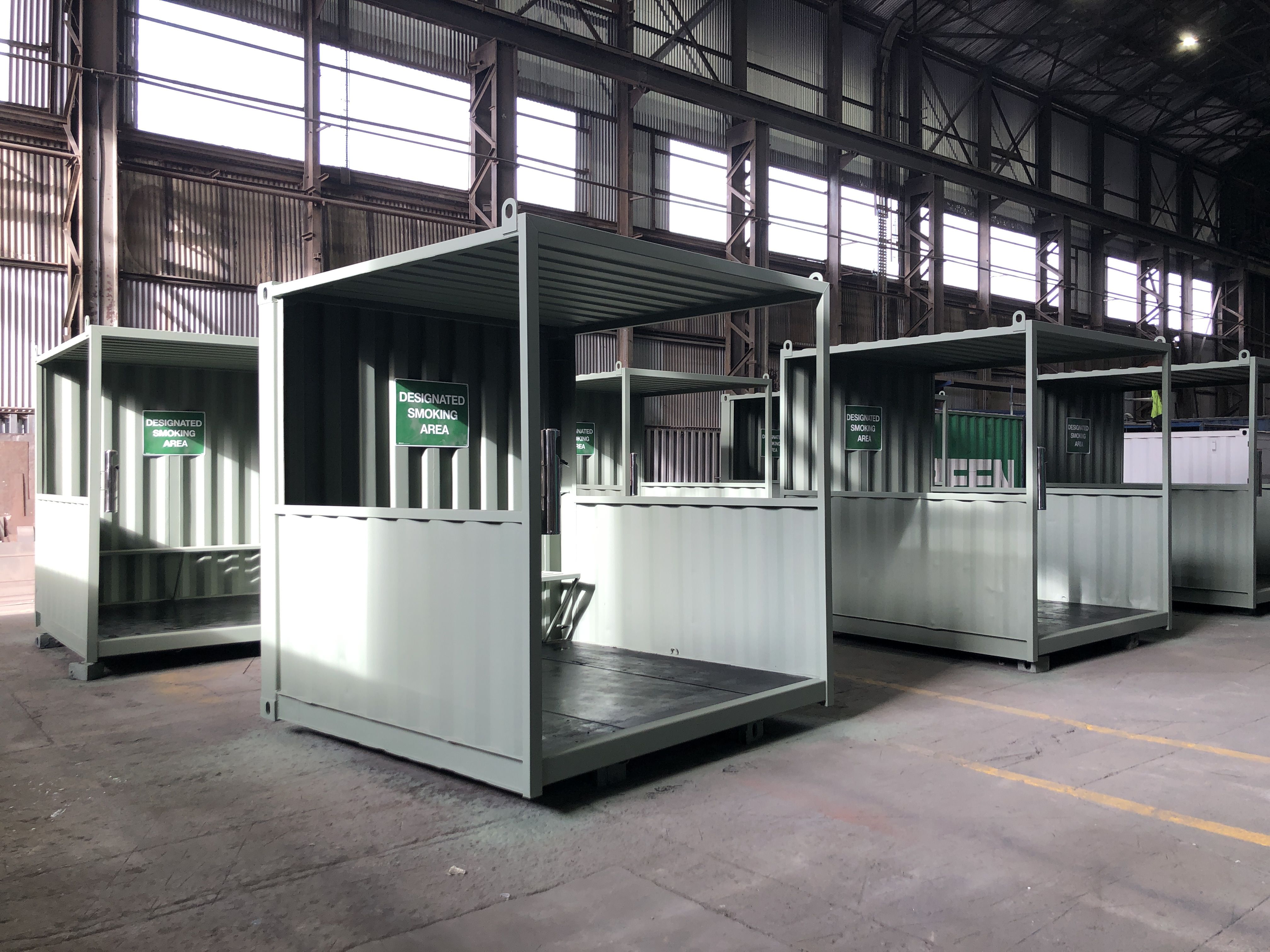 Smoking Shelter-multiple-image